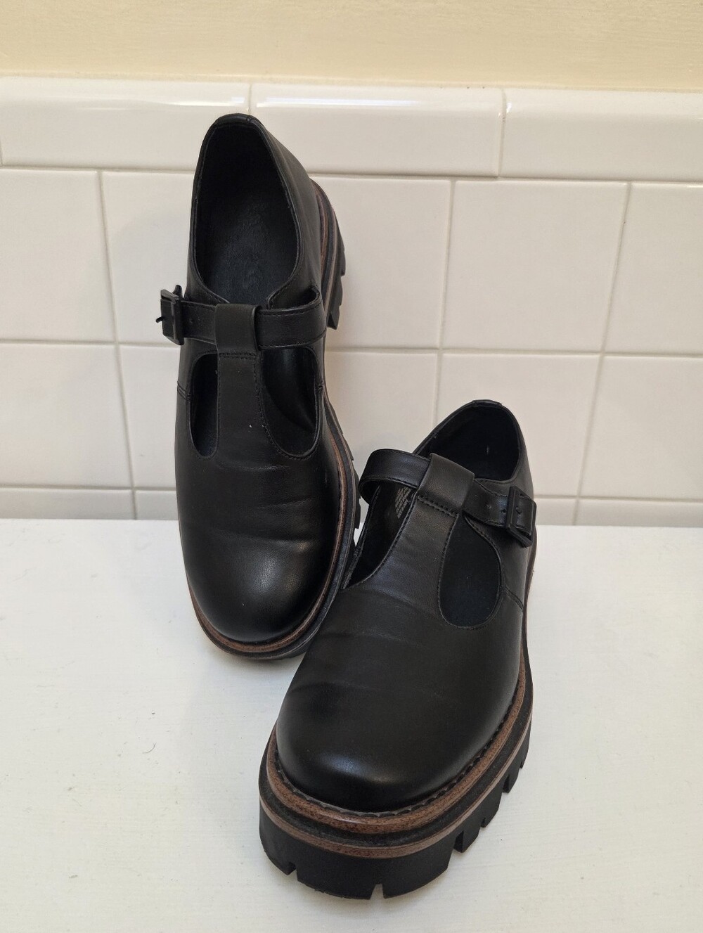 Korks Women's Black T-Strap Mary JanPlatform Shoes